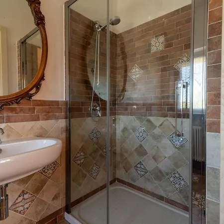 Casa Del Nonno Bingheri Фермерский дом