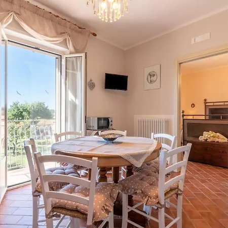 Casa Del Nonno Bingheri Фермерский дом *
