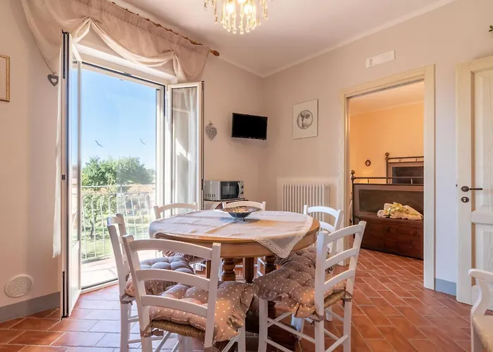 Casa Del Nonno Bingheri Κατάλυμα σε φάρμα *